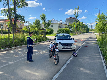 В Первоуральске произошло ДТП с участием несовершеннолетнего водителя питбайка