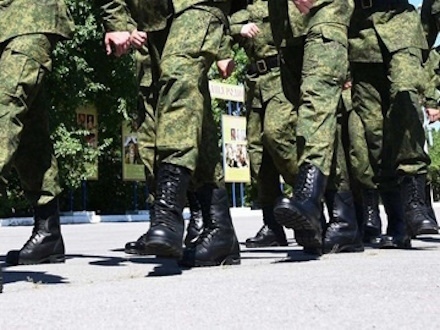 Призывать в российскую армию будут круглый год