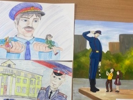  Юные художники Первоуральска показали, как видят работу полиции