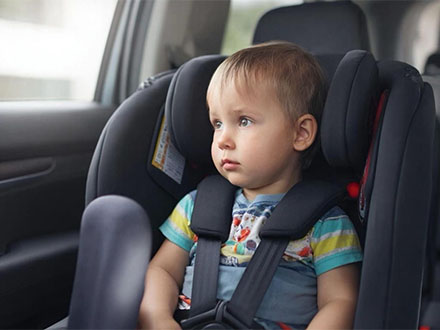Штраф за перевозку детей без автокресла вырос почти в два раза