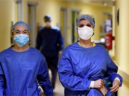 В Россию завезли две опасные болезни. Как себя защитить