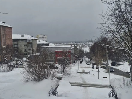 В Первоуральск пришла оттепель: коммунальщики переведены на круглосуточный режим из-за снегопадов