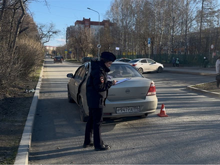 В Первоуральске водитель «Ниссан» сбила 11-летнего мальчика: ребенок переходил дорогу у нерегулируемого перехода