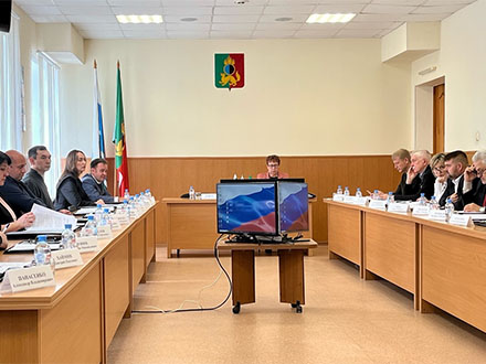 Бюджет, мосты и новый Устав: итоги 52-го заседания Первоуральской городской Думы